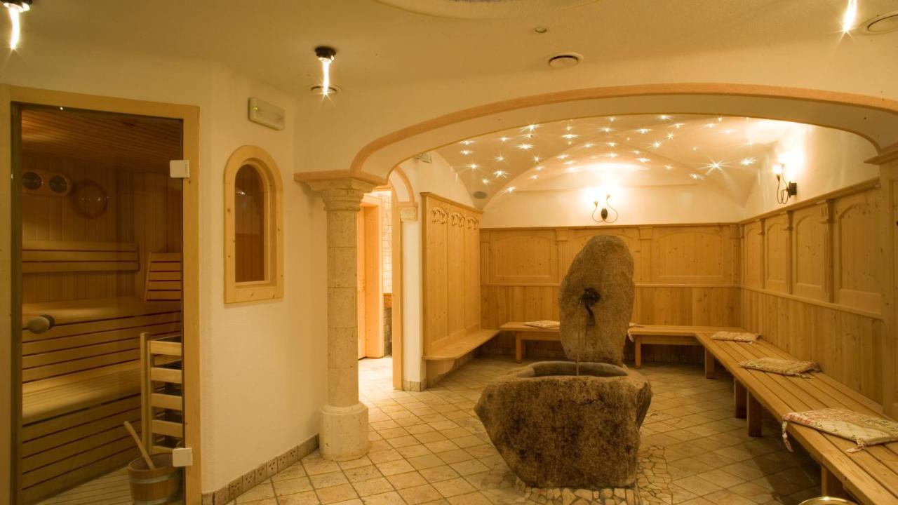 Pension Angelo Corvara In Badia Exterior photo